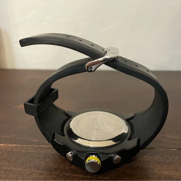 U.S. Polo Association Chronograph watch yellow and black NEW BATTERY - Picture 3 of 5